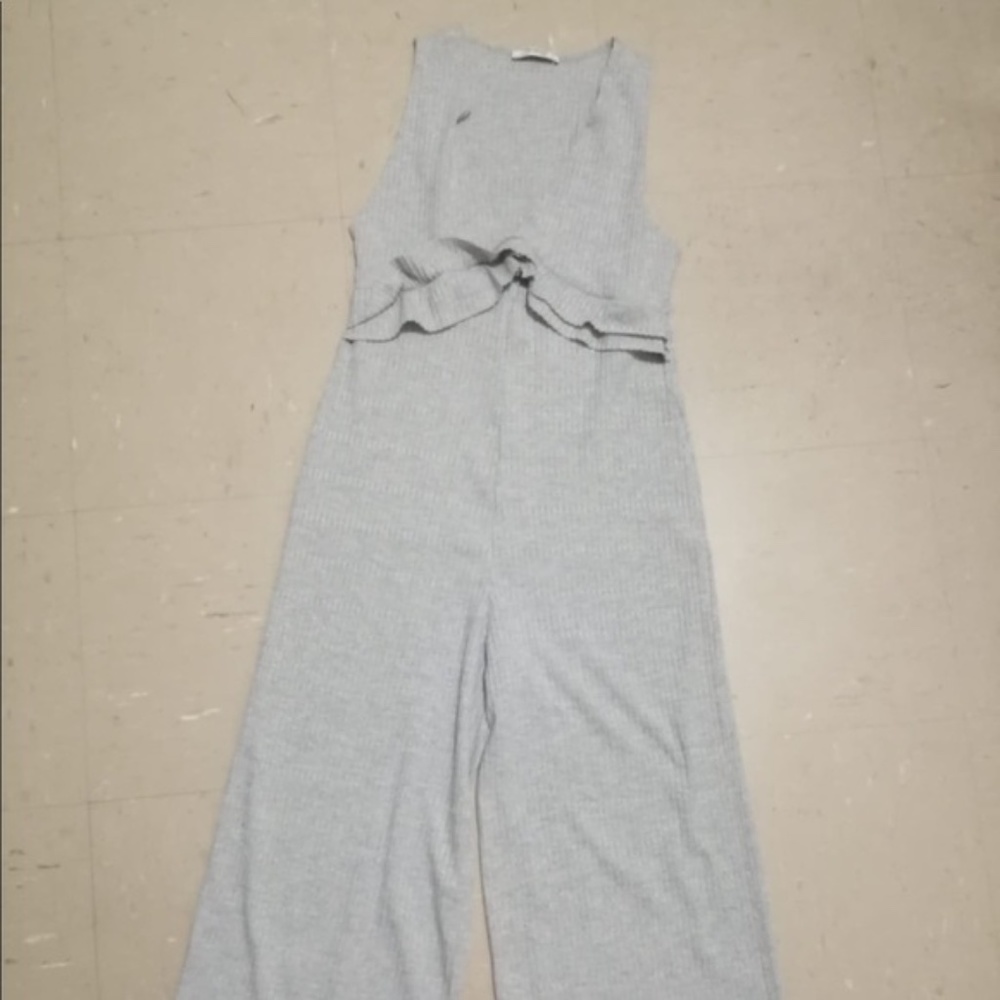 Zara gray ribbed knitted crop v neck jumpsuit - Picture 4 of 4
